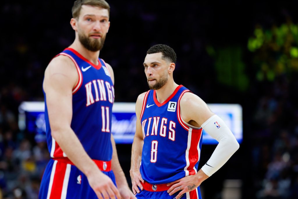 Kings go all in for elite point guard