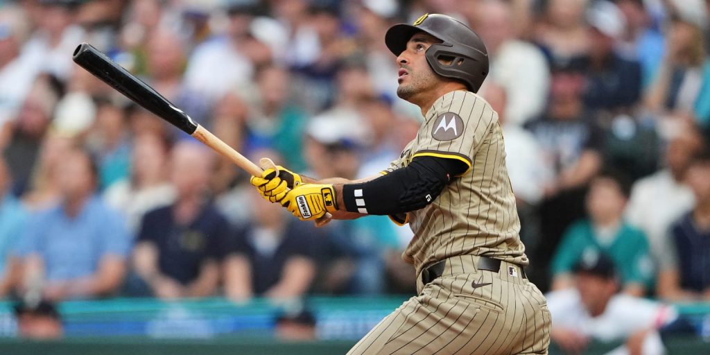Laureano and miller lead the charge in victory against mariners