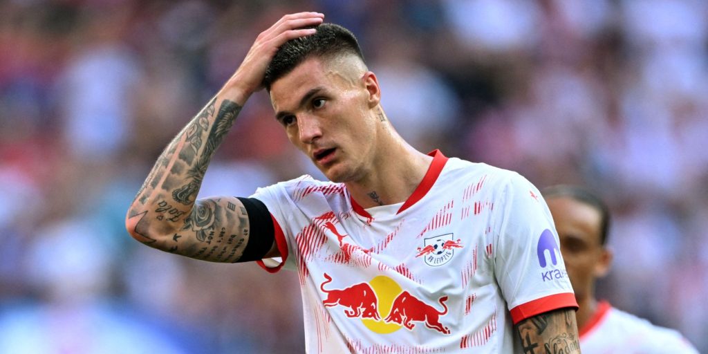 Newcastle secures £30 million star signing