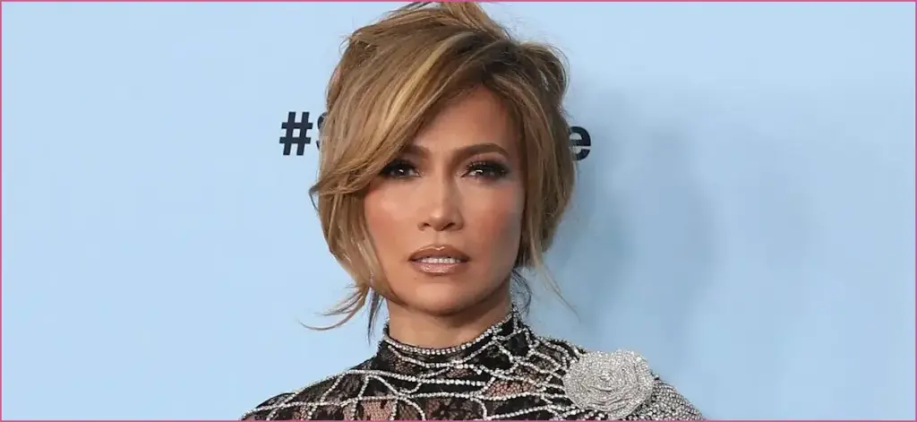 Emme: the spitting image of jennifer lopez in adorable new