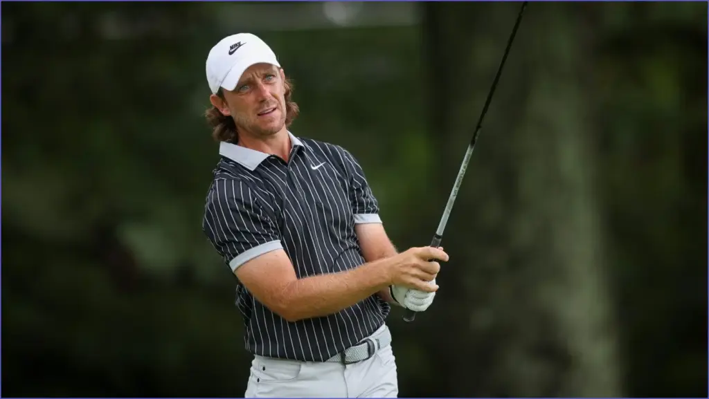 Fleetwood and Henley Fight for Lead at Tour Championship Fleetwood and henley fight for lead at tour championship