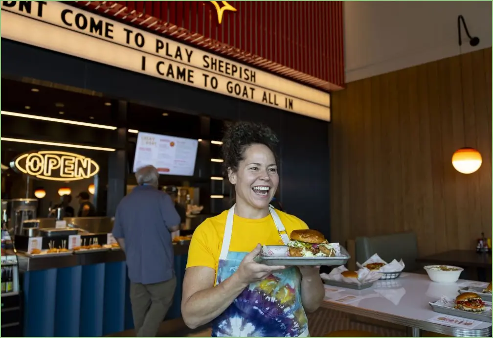 Hollywood Joliet Launches Stunning $185 Million Casino Experience Hollywood joliet launches stunning $185 million casino experience