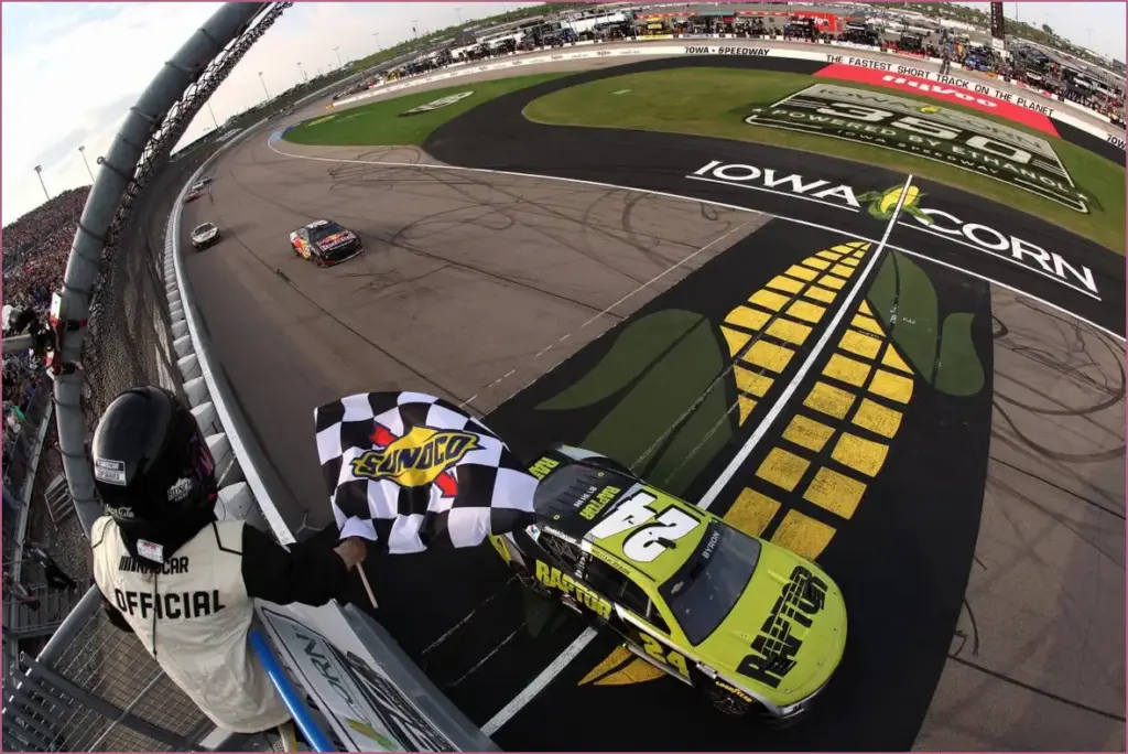 Iowa Insights: Fuel Strategy Triumphs as William Byron Regains Lead Iowa insights: fuel strategy triumphs as william byron regains lead