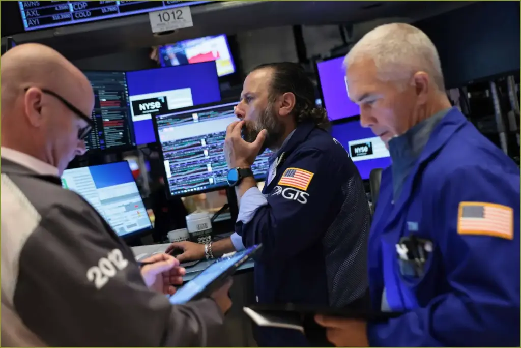Stocks dip as rally pauses amid ongoing tariff and economic