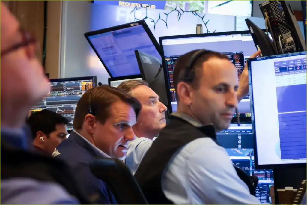 Stocks Rise as Investors Dismiss Trump’s Fed Concerns; Nvidia Earnings Ahead Stocks rise as investors dismiss trump's fed concerns; nvidia earnings
