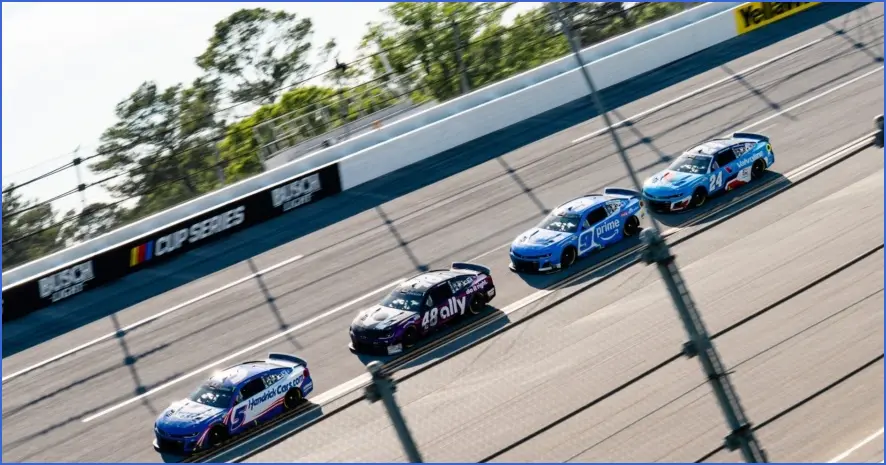 Teamwork Prevails in NASCAR Cup Series Points Race Teamwork prevails in nascar cup series points race