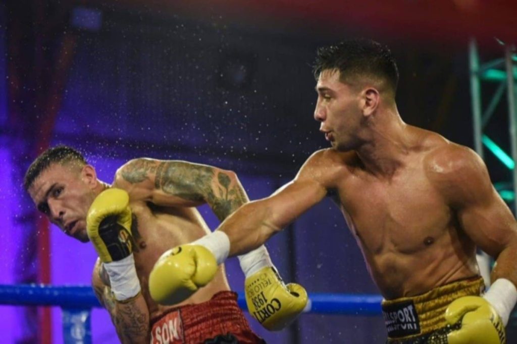 Alejandro silva aims for world title glory as undefeated champion