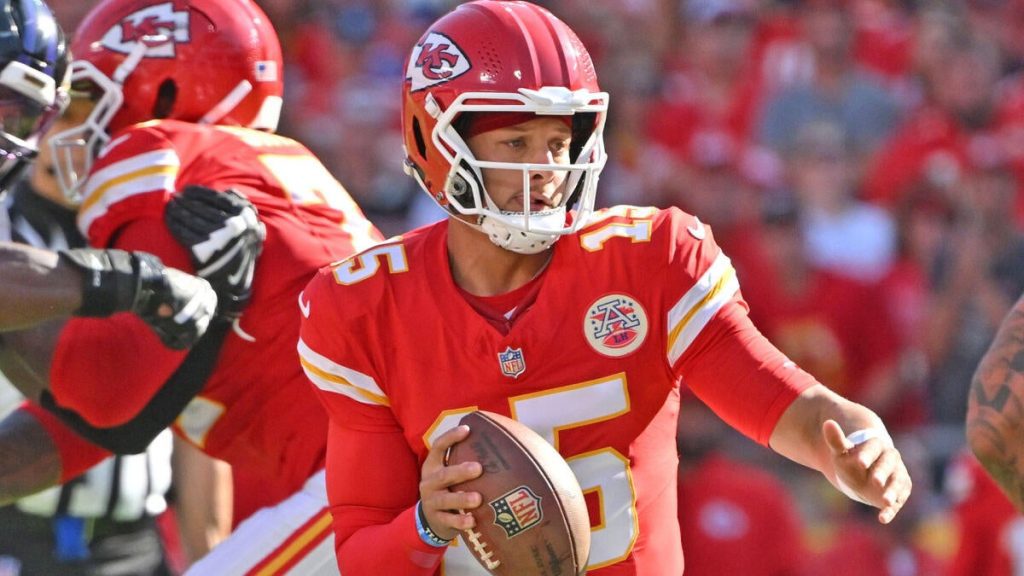 Chiefs dominate ravens with mahomes’ four touchdowns; jackson exits injured