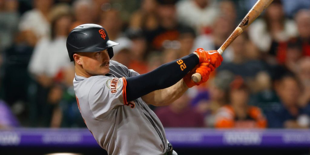 Giants soar to 10th win in 11 games with matt