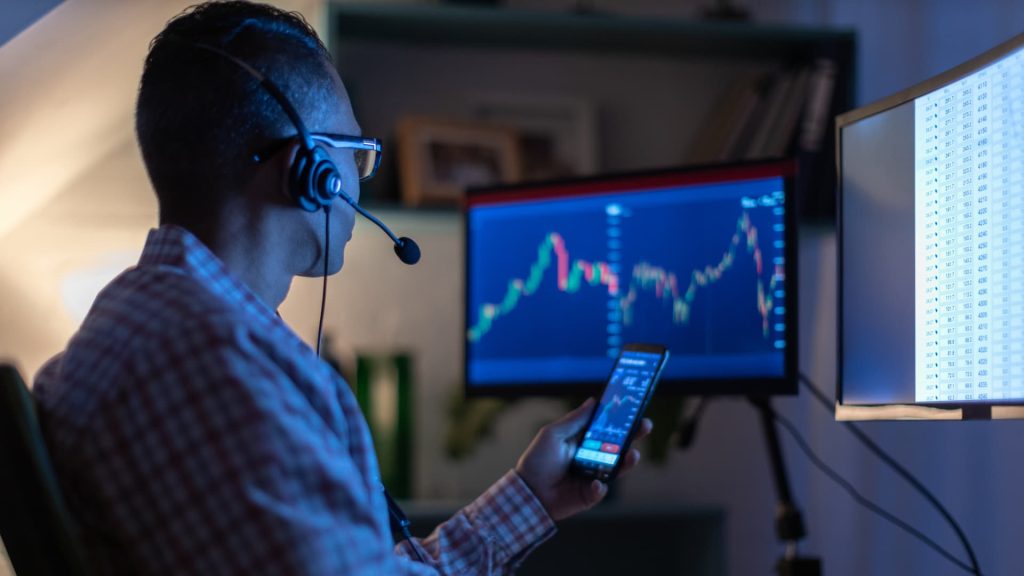 Hedge funds embrace stock market dynamics