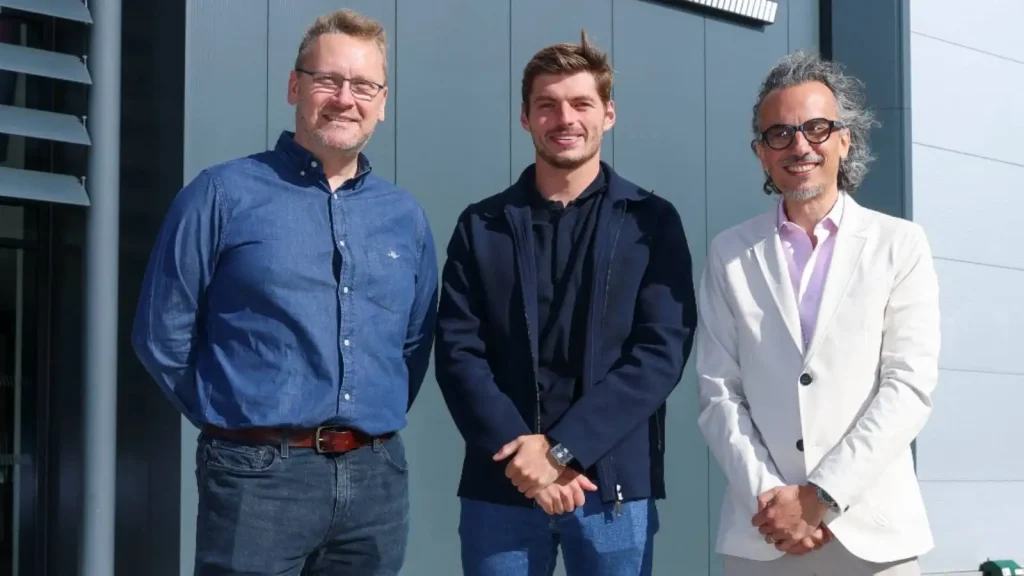 Max verstappen's critical meeting sparks red bull engine speculation