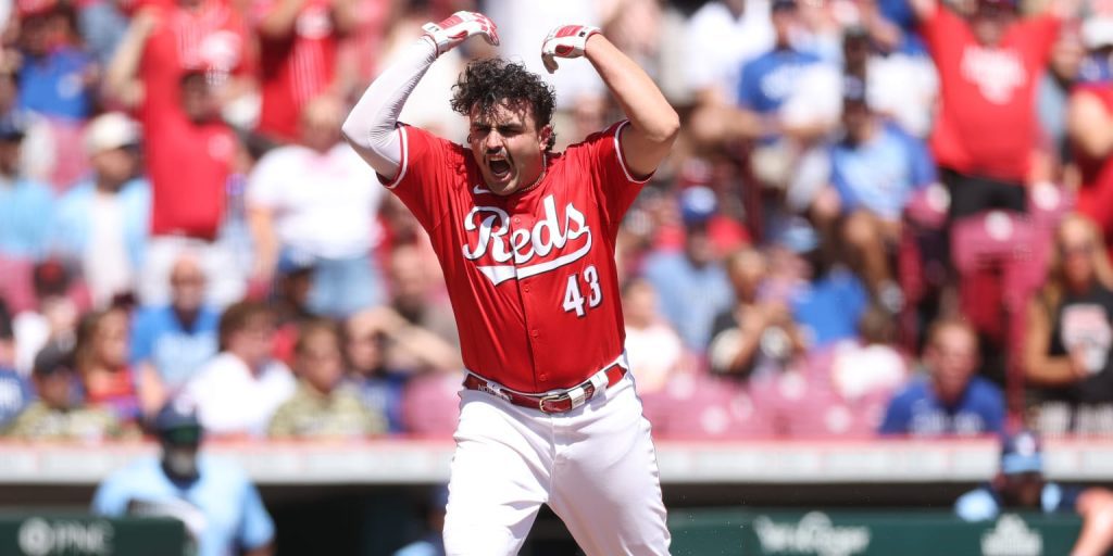 Sal stewart makes his major league debut with the reds