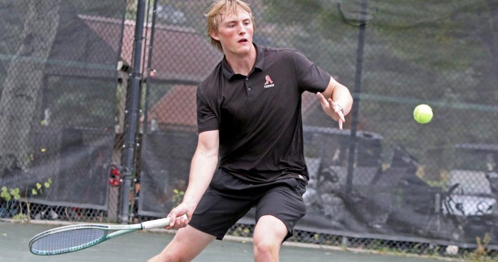 Skiers tennis prepares for exciting second half
