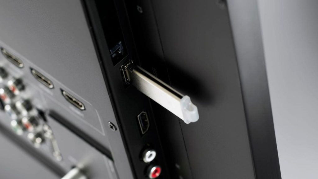 Unlocking the hidden powers of your tv's usb port: 5