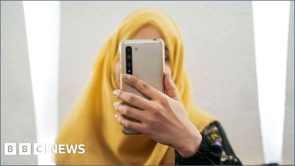 Afghan Women Face Despair as Taliban Cuts Off Internet Access Afghan women face despair as taliban cuts off internet access