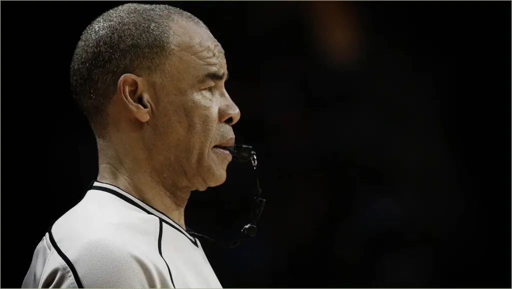 Danny crawford: a unique journey to nba hall of fame