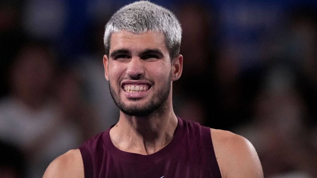 Carlos alcaraz dominates taylor fritz to capture japan open title