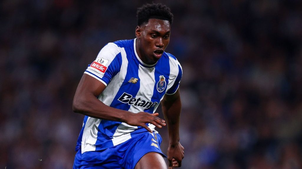 Chelsea eyes second bid for spanish striker samu