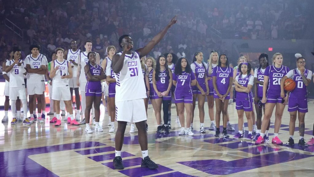 Gcu basketball takes on midnight madness