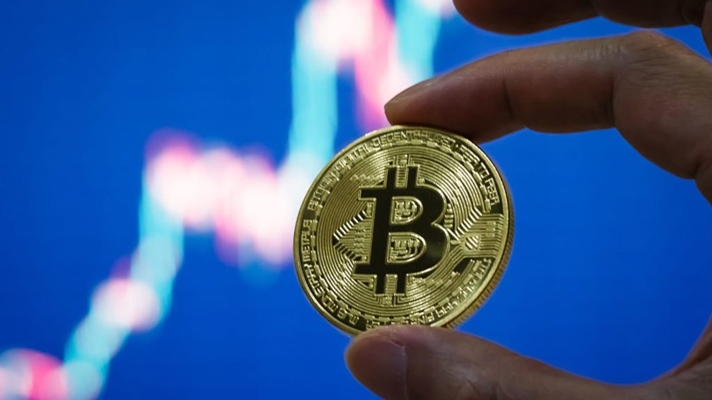 Investment platform urges caution on bitcoin and cryptocurrencies