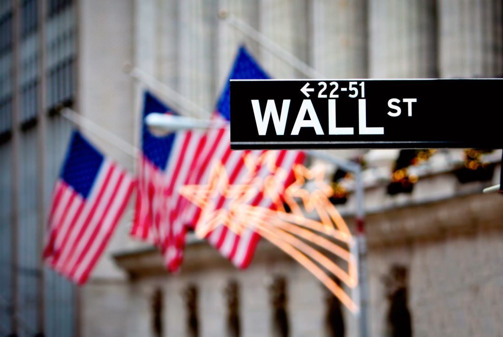 Stocks rise as bank concerns ease and trade tensions wane