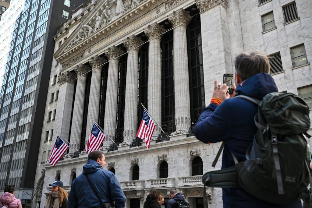 Us markets dip as government shutdown starts