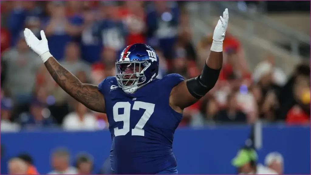 Dexter lawrence calls out carl banks for misguided remarks