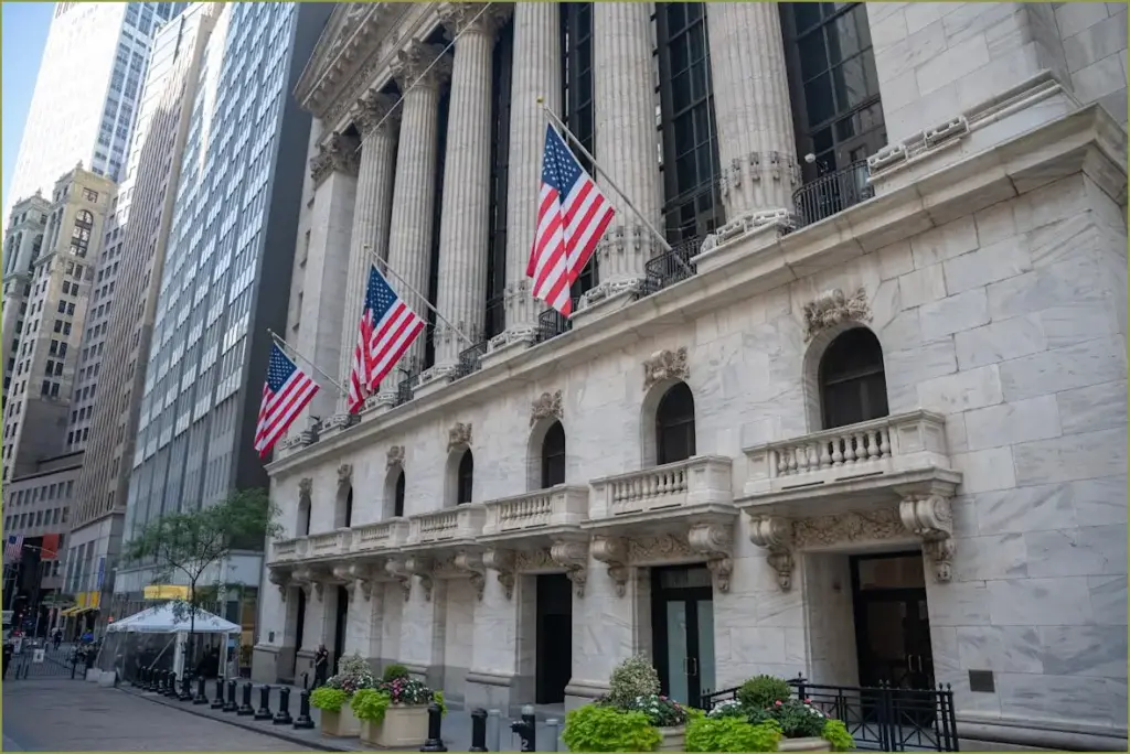 Futures climb as ai deals ignite optimism amid ongoing shutdown