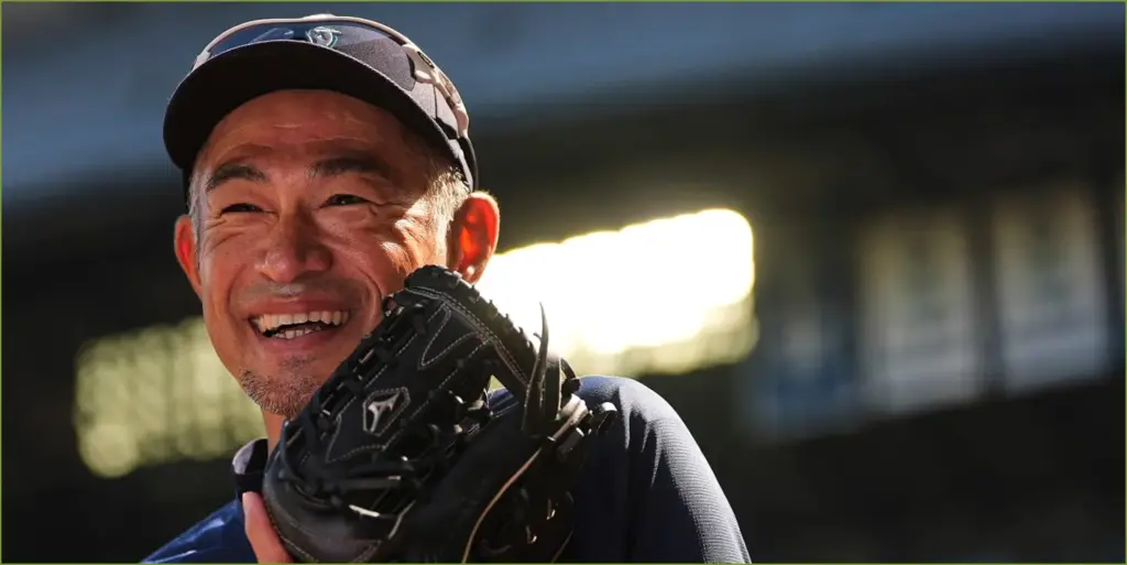 Ichiro stuns fans in mariners' pre alds scrimmage