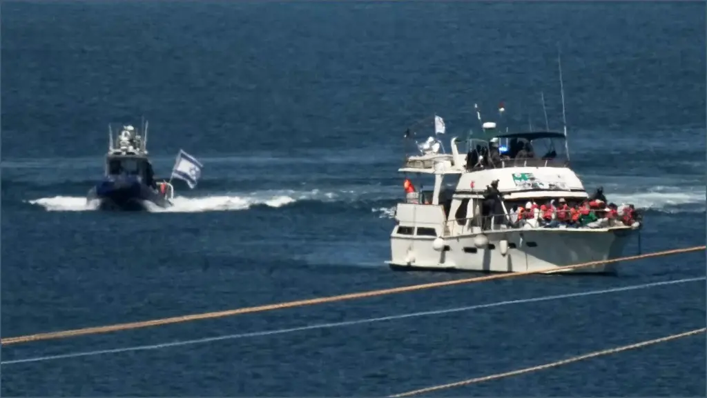 Israeli navy halts gaza bound flotilla