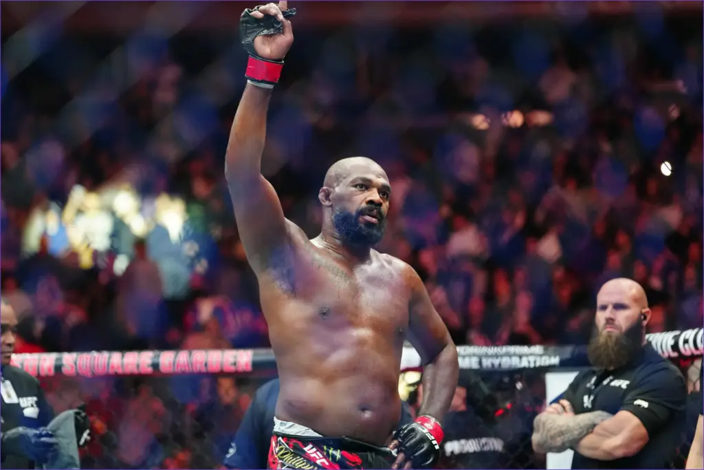 Jon jones calls out tom aspinall as unreleased footage surfaces