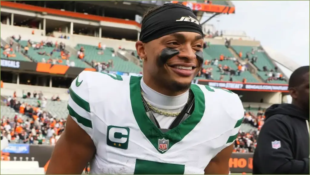 Justin fields leads jets to their first victory after challenging