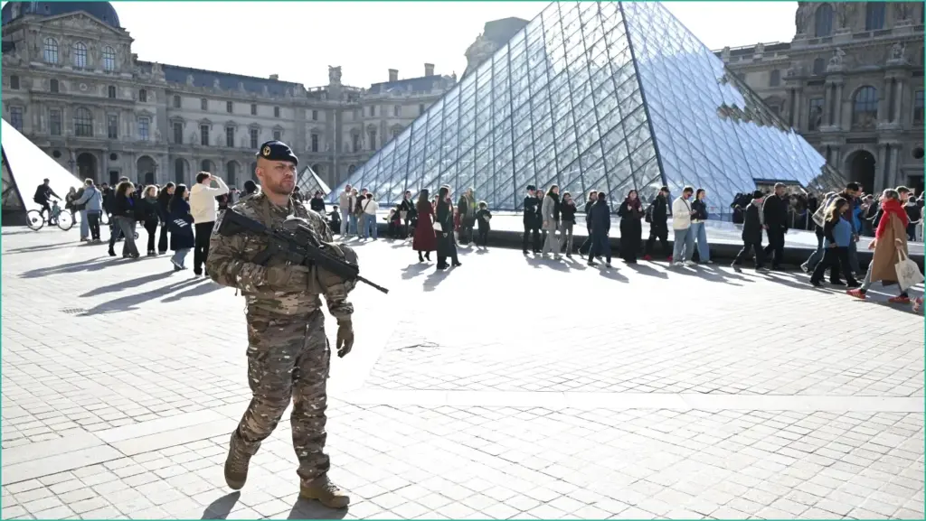 Louvre jewel heist escalates with five new arrests