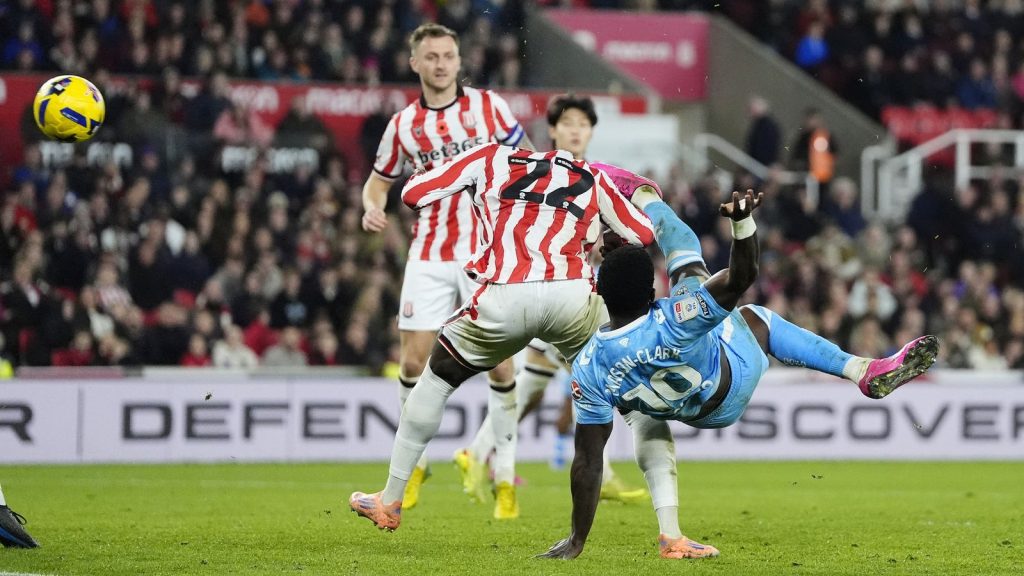 Ephron Mason-Clarke’s Late Goal Secures Victory for Coventry City Over Stoke City Ephron mason clarke's late goal secures victory for coventry city over