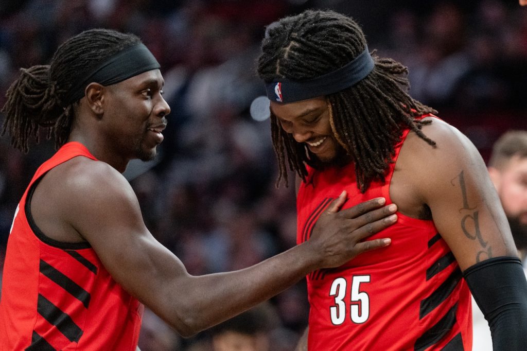 Robert williams iii shines in season debut, leading trail blazers