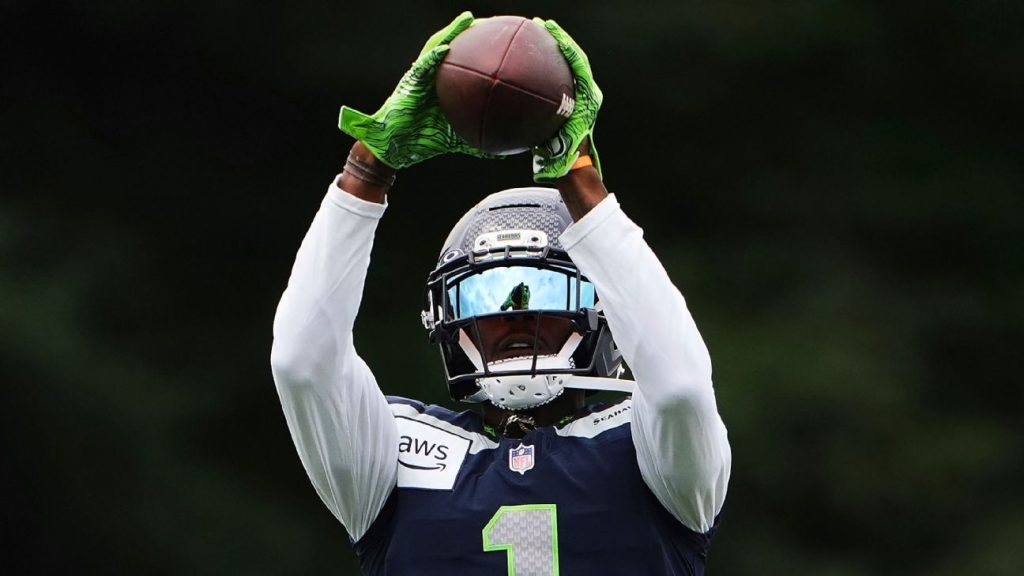 Valdes-Scantling and Rodgers Celebrate Exciting Reunion Valdes scantling and rodgers celebrate exciting reunion