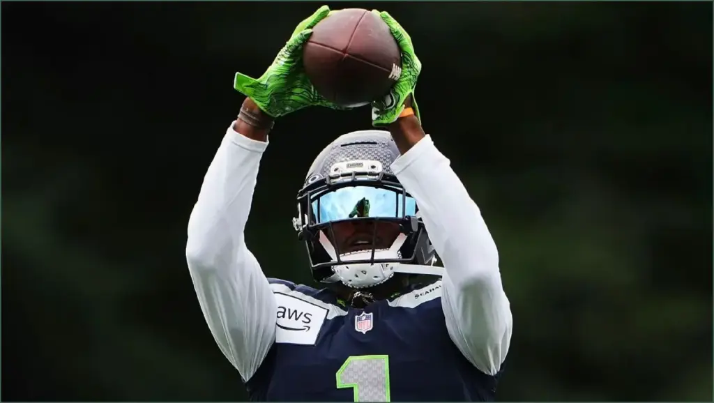 Valdes scantling and rodgers celebrate exciting reunion