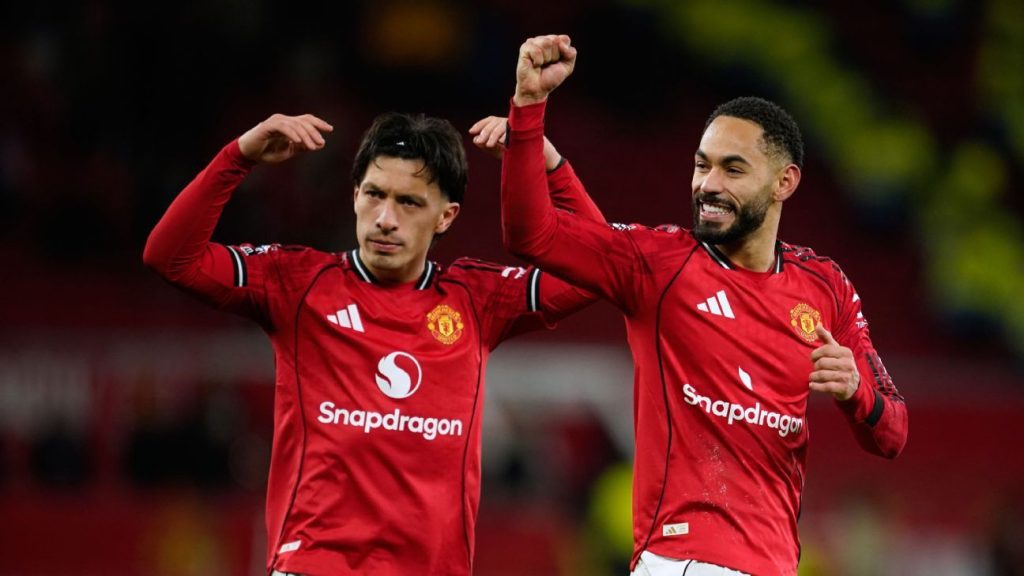 Man united overcomes challenges to secure victory against newcastle