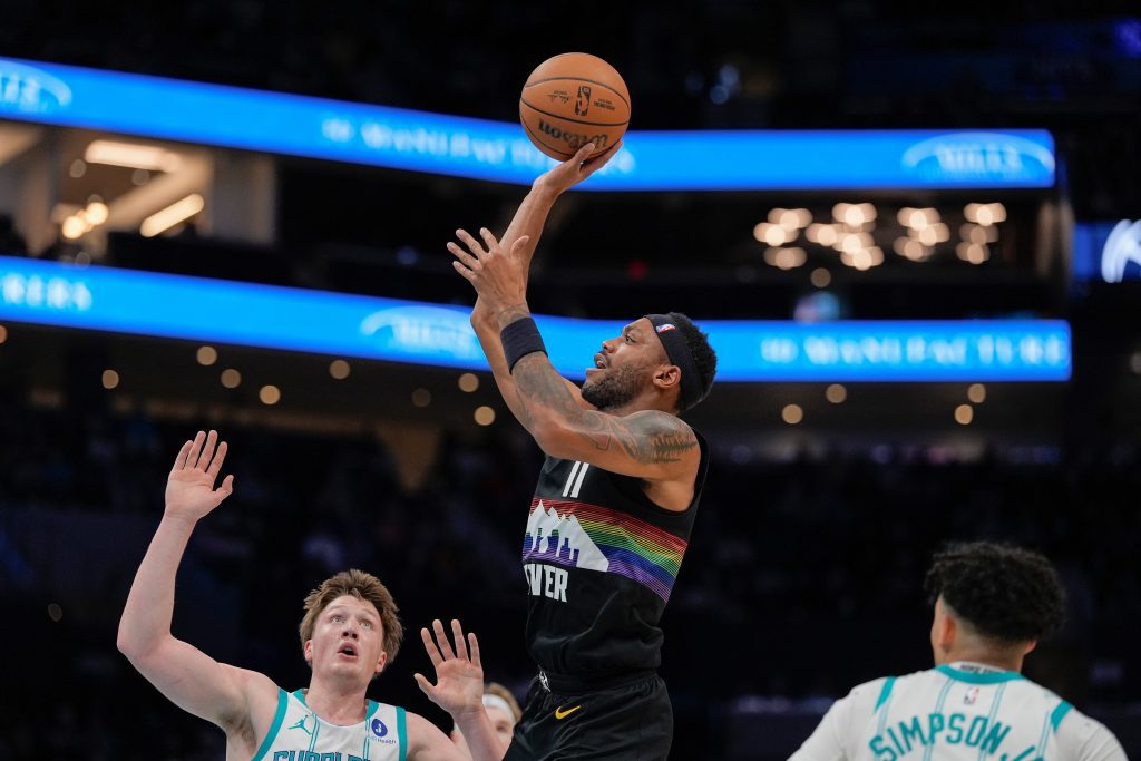 Murray Shines with 34 Points in Nuggets’ Third Consecutive Victory Over Hornets Murray shines with 34 points in nuggets' third consecutive victory