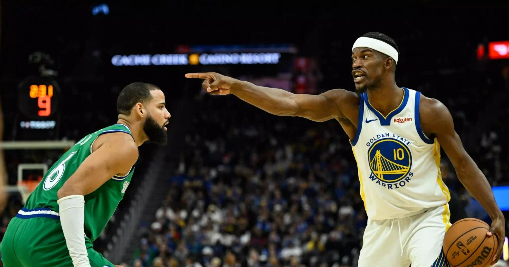 Warriors celebrate christmas with a confident win