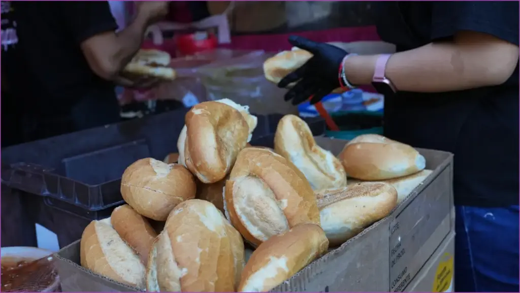 British Baker’s Critique of Mexican Bread Ignites Social Media Backlash British baker's critique of mexican bread ignites social media backlash