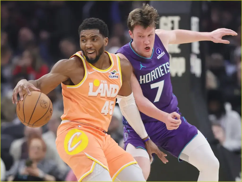 Cavs’ All-Star Backcourt Sparks Thrilling Victory Over Hornets Cavs' all star backcourt sparks thrilling victory over hornets
