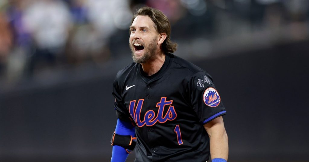 Celebrating jeff mcneil's best moments with the mets