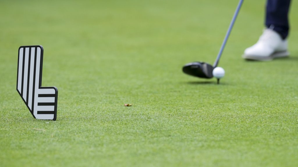 Exciting battle for three cards at liv promotions