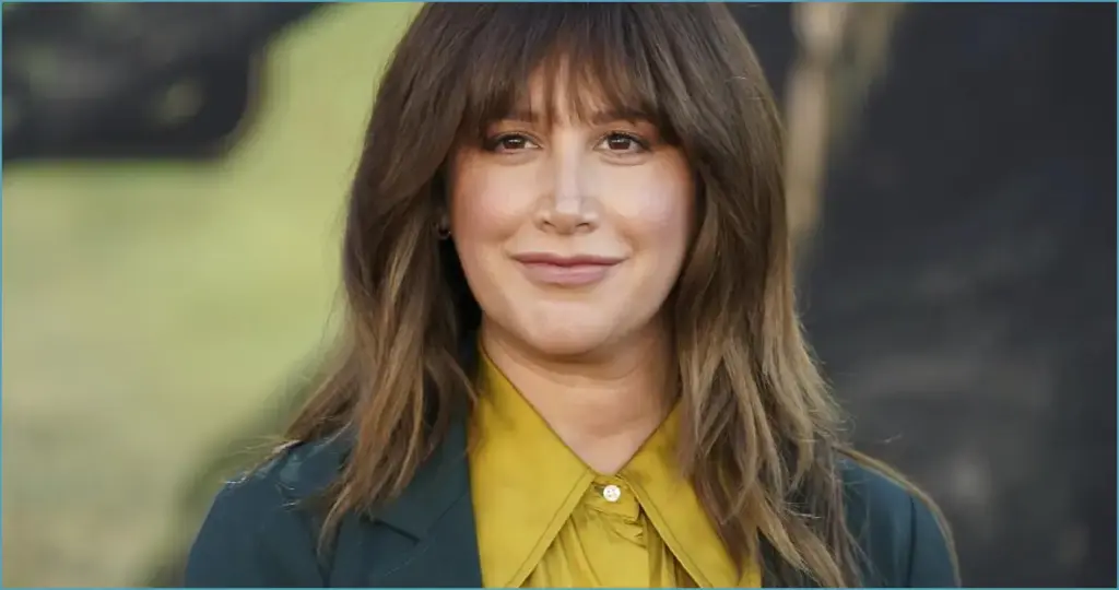 Ashley tisdale calls out toxic mommy group vibes