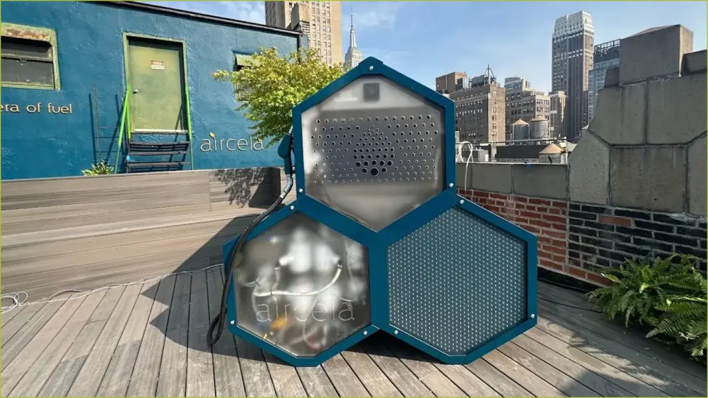 Innovative startup creates compact device to convert air into gasoline