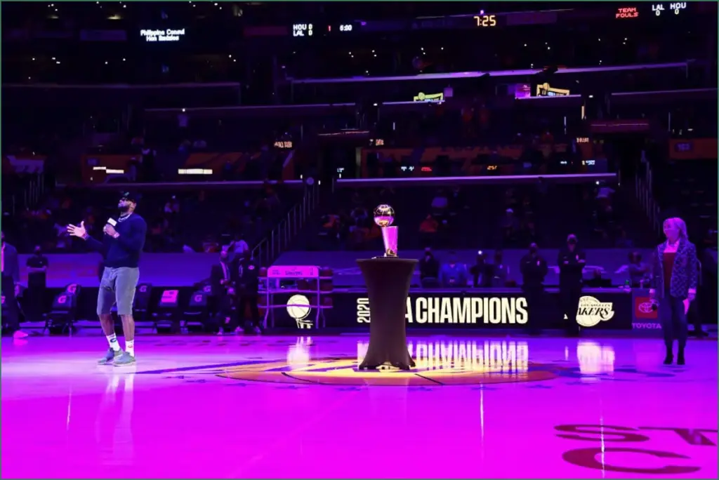 Jeanie buss reflects on family drama involving lebron james