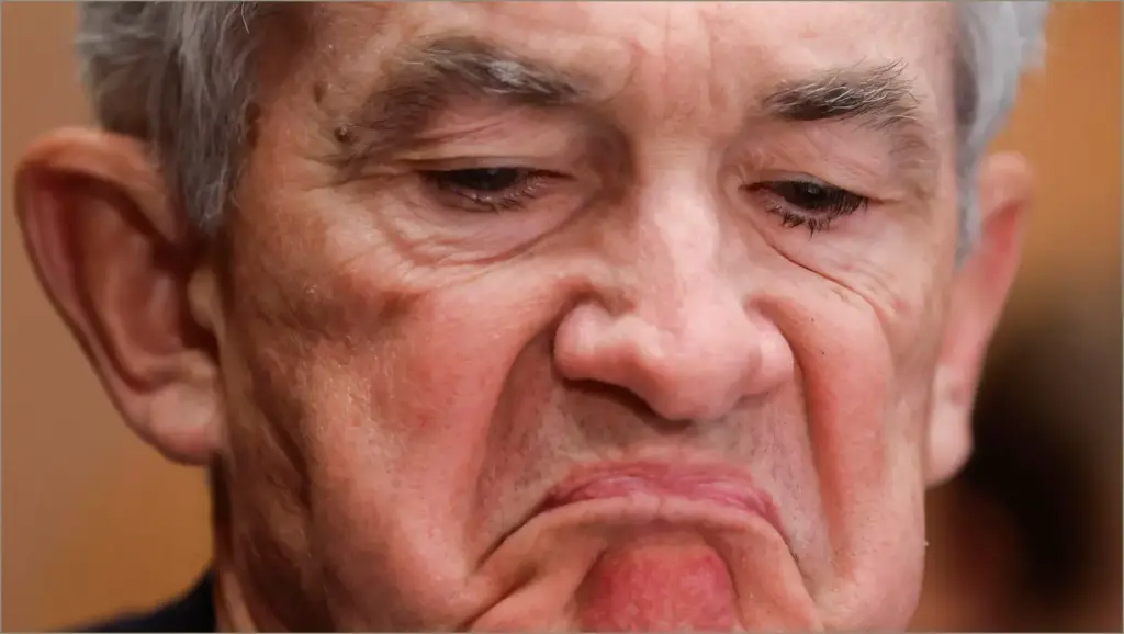Urgent warning: u.s. dollar collapse imminent as gold and bitcoin