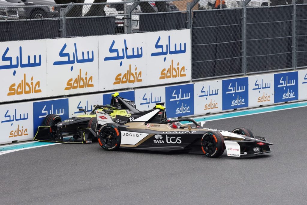 Highlights and Surprises from the Miami Race: Formula E’s Wet Adventure Highlights and surprises from the miami race: formula e's wet