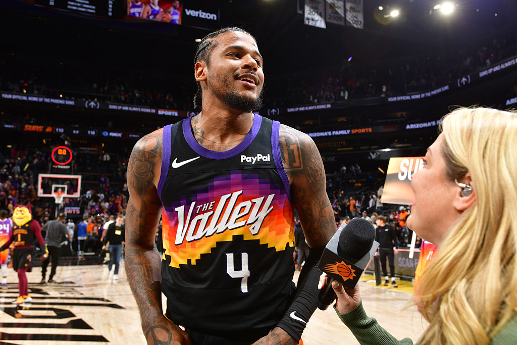 Knicks Stage Epic Comeback as Suns Nail Buzzer-Beater in Double Overtime Knicks stage epic comeback as suns nail buzzer beater in double